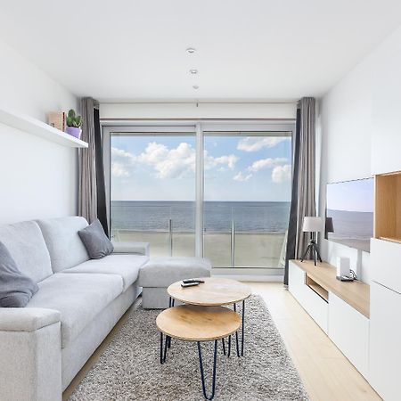Studio Met Frontaal Zeezicht Middelkerke Bagian luar foto